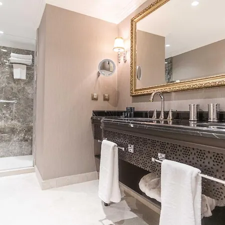 Hotel Dekalb Estambul