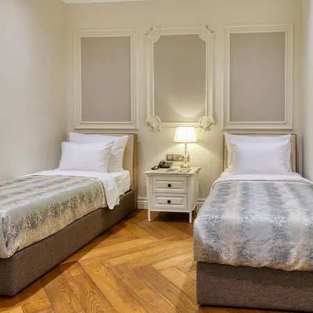 Hotell Dekalb *